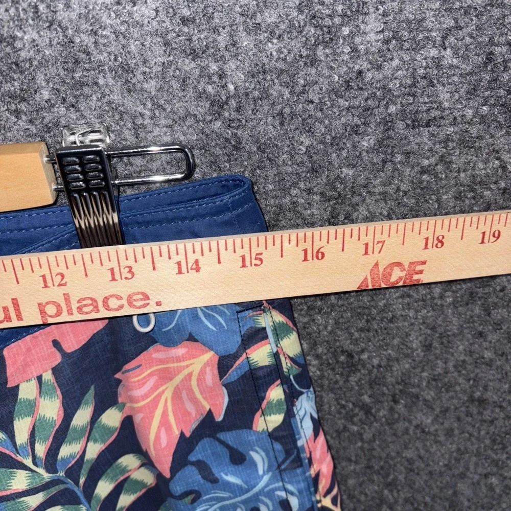 American Eagle Men Size S Blue Floral Polyester Blend Swim‎ Beach Board Shorts